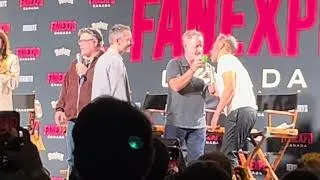 Thumbnail: Billy Boyd feeds cake to the other Hobbits (Dominic Monaghan, Elijah Wood, Sean Astin) at Fan Expo