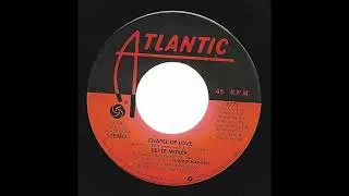 Thumbnail: Bette Midler - My Mother's Eyes (7" Live Version)