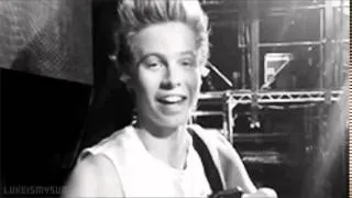 Thumbnail: Luke Hemmings - You Are My Sunshine