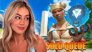 Thumbnail: Going Back to My Solo Queue Ways... | LuluLuvely Apex Legends