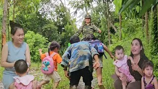 Thumbnail: Grandpa's Dream Comes True with Pao, Sua, and All His Grandchildren Together
