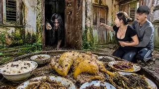 Thumbnail: Bringing Food to a Mysterious Woman Hiding Inside an Abandoned House ❗ Shocking Discovery