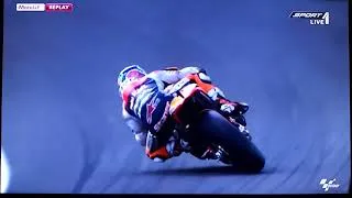 Thumbnail: Casey Stoner wild driving on the curb - Phillip Island 2012