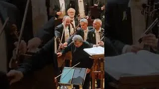 Thumbnail: Mahler 6 gets a standing ovation at The Rudolfinum in Prague.