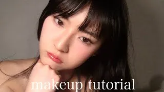 Thumbnail: everyday ''it girl'' makeup tutorial: beginner friendly 🐈‍⬛🎧🪄
