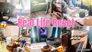 Thumbnail: REALISTIC WEEKLY RESET 🧺 Cleaning the Kitchen, New Living Room Rug + An Honest Mom Chat