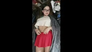 Thumbnail: Wonder Woman Or Supergirl ???