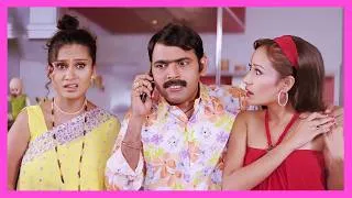Thumbnail: सासू आणि बायकोच्या मध्ये नवऱ्याचं झालं सँडविच - Makarand Anaspure Comedy Scene - Dum Dum Diga Diga
