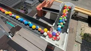 Thumbnail: マーブルランレース☆階段と直角に玉が転がる面白いコース