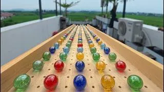 Thumbnail: Marble Run 169 - Colorful marbles flowing across wooden tracks (ASMR) - マーブルラン