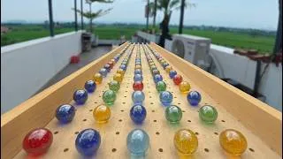 Thumbnail: Marble Run 168 - Happy glass marbles rolling down a sunny ramp (ASMR) - マーブルラン