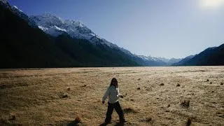 Thumbnail: Queenstown New Zealand Vlog 🇳🇿🛫🏔️🗻⛰️
