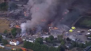 Thumbnail: Major incident declared at industrial unit blaze after explosion, Essex, update (2)(UK) 25/July/2026