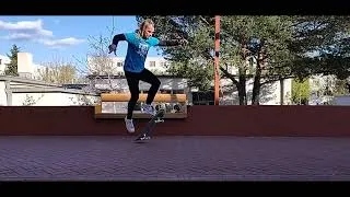 Thumbnail: Pop shove it cross foot