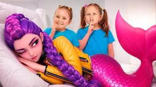 Thumbnail: KPop demon hunters in the Pool | Mermaid Adventure for Kids