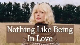 Thumbnail: Maisie Peters - Nothing Like Being In Love