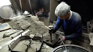 Thumbnail: The process of making an organic strong kettle. Korea's oldest Bangjja Yugi craftsman