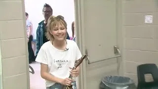 Thumbnail: Grace VanderWaal joins Uke Day 2018