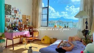 Thumbnail: just a little house, and a lot of peace...(a soft playlist for relaxing)