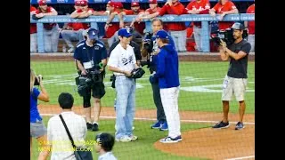 Thumbnail: V (뷔 - 김태형) of BTS throws the opening pitch to Yoshinobu Yamamoto at Dodger Stadium, Aug. 25, 2025