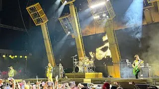 Thumbnail: Pierce the Veil singing “Hell Above”