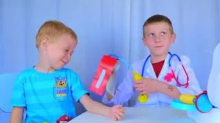 Thumbnail: Goofy doctor ! | Mike and Jake pretend play | Doctor set toys | Doctor kit  डॉक्टर सेट | العاب دكتور