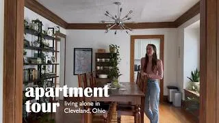 Thumbnail: apartment tour | creating a reflection of self 🌱