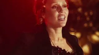 Thumbnail: Miley Cyrus - Easy Lover (Live at Spotify) 