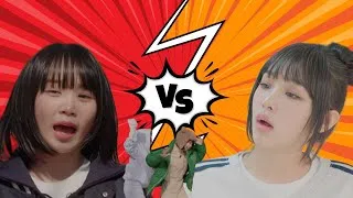 Thumbnail: chaewon and yena beefing with each other in HYEMILEEYECHAEPA for almost 3 minutes straight