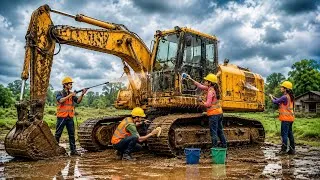 Thumbnail: Giant Old JCB Restoration | 4 Friends Repair a Talking Magic JCB 🚜✨