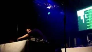 Thumbnail: "Flying" Live in San Francisco [11/12/09]