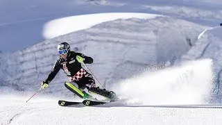 Thumbnail: Slalom turns with Leona on Saas Fee glacier