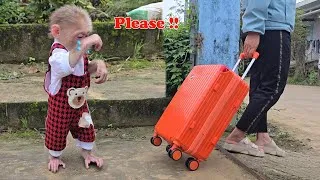 Thumbnail: Baby monkey Xuka was very sad because her aunt had to go away to work!