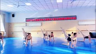 Thumbnail: Graceful Flow in Studio Practice 💜