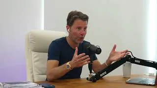 Thumbnail: single family vs high rise real estate investing