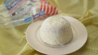 Thumbnail: Marshmallow Mochi with Oreo and Cream Cheese オレオとクリチ入りマシュマロ餅 ベリーソースも入ってます