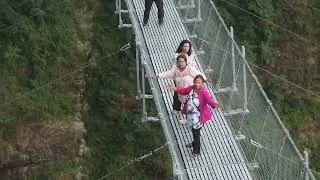 Thumbnail: 🇳🇵 Family & Friends Travel Across Nepal | Mountain Biking with Amir