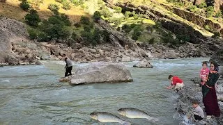 Thumbnail: Nomadic Life | Traditional and Exciting Group Fishing