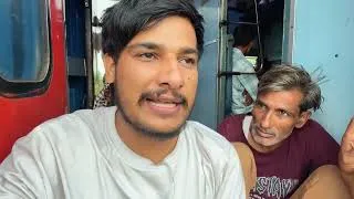 Thumbnail: Train Chodkar Bhagna Pada 😥*Pantry wale Pde Peeche 🥺