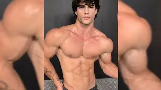 Thumbnail: The Flex That Changes Everything… Look at That V-Taper | Ben Mendes