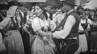 Thumbnail: Es war im Böhmerwald - Sudetendeutsches Heimatlied [Historische Filmaufnahmen Böhmerwald]