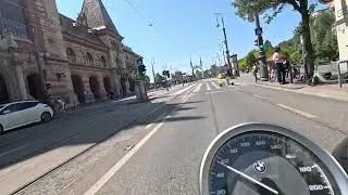 Thumbnail: Üres az út… aztán hirtelen egy rolleres piroson 😳🛴