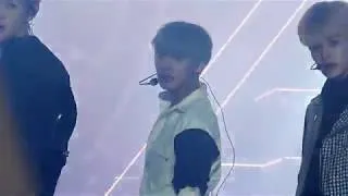 Thumbnail: [Reup] [MilkyWay Boy] 180404 BOOMERANG @부메랑 Park Jihoon focus @박지훈 직캠