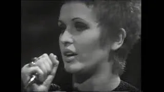 Thumbnail: Julie Driscoll, Brian Auger & The Trinity -  This Wheel's On Fire - Top Of The Pops - Thur 6 Jun 68