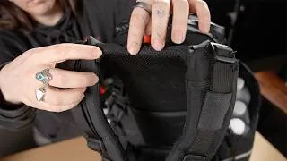 Thumbnail: Women's Fire Packs and Women's-Specific Yoke | Product Video
