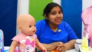 Thumbnail: Baby doll Feels Sick | Friends Take Care of the Doll at Home