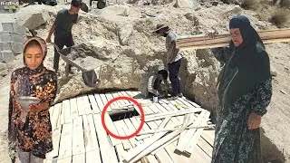 Thumbnail: A grandmother's beautiful initiative: covering a pit with planks; challenging project