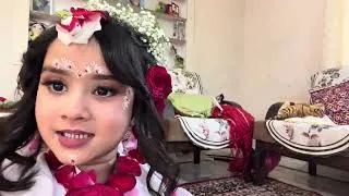 Thumbnail: Aaj laddu bani radha