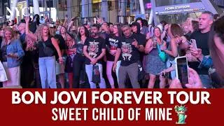 Thumbnail: Guns'n'Roses - Sweet Child of Mine - performed by NYC Crowd following Bon Jovi concert at MSG