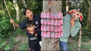 Thumbnail: Survival Skills: SMART idea and USEFUL with single mom #bushcraft #camping #outdoors #fyp